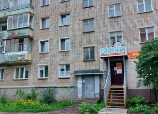 Продажа 4-ком. квартиры, 60 м2, Киров, улица Лепсе, 52, Октябрьский район