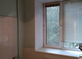 Продам 1-комнатную квартиру, 31 м2, Новотроицк, Советская улица, 45
