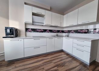 Продается 2-комнатная квартира, 58.1 м2, рабочий посёлок Боброво, Крымская улица, 17к1