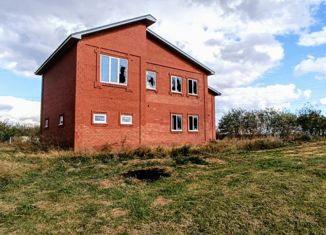 Продаю дом, 284 м2, станица Березанская, Красная улица, 85