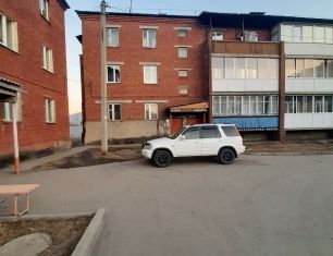 Продам 3-ком. квартиру, 67 м2, Слюдянка, Заречная улица, 3