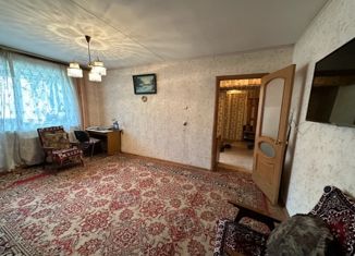 Продам двухкомнатную квартиру, 43 м2, Свердловская область, улица Бакинских Комиссаров, 62