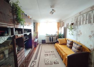 Продам двухкомнатную квартиру, 43.7 м2, Глазов, улица Ленина, 1/15