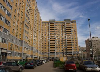 Продам 2-комнатную квартиру, 67 м2, Нижний Новгород, Волжская набережная, 8к1, метро Бурнаковская