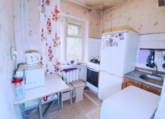 Продаю 2-ком. квартиру, 42.1 м2, Полевской, улица Карла Маркса, 18