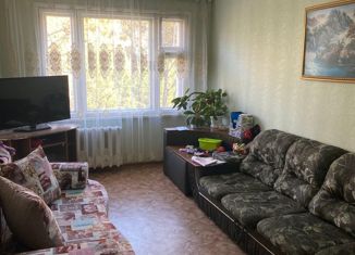 Продаю четырехкомнатную квартиру, 76 м2, Саянск, Октябрьский микрорайон, 14