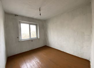 Продажа 3-ком. квартиры, 48 м2, Черногорск, улица Красных Партизан, 56