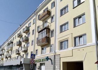 Продам 1-комнатную квартиру, 32 м2, Киров, Комсомольская улица, 37