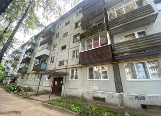 Продам 2-ком. квартиру, 45.5 м2, Псков, переулок Машиниста, 3