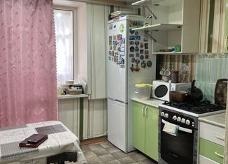 Продажа двухкомнатной квартиры, 48 м2, Балашов, улица Калинина, 56