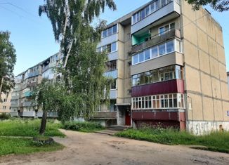 Продам 2-ком. квартиру, 53 м2, Ярославская область, Лосевская улица, 19