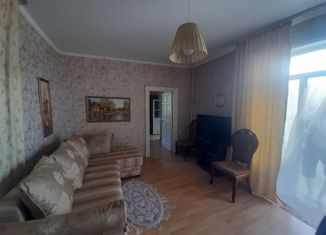 Продам 4-ком. квартиру, 71 м2, Цимлянск, Советская улица, 15