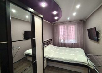 Продается четырехкомнатная квартира, 60.2 м2, Новотроицк, Зелёная улица, 57