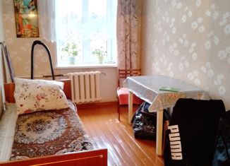 Продаю 4-ком. квартиру, 74 м2, Учалы, улица Горького, 4