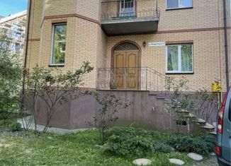Продаю дом, 375 м2, деревня Давыдково, улица Ломоносова, 182