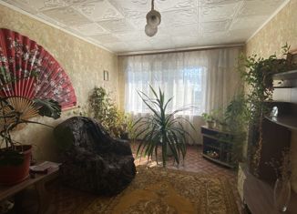 Продажа 3-комнатной квартиры, 62 м2, посёлок городского типа Безенчук, улица Кольцова, 4