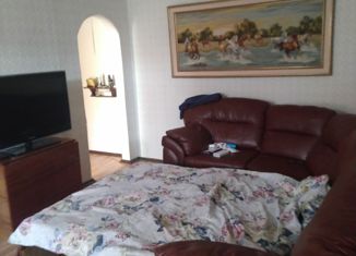 Продам двухкомнатную квартиру, 47 м2, Элиста, 4-й микрорайон, 10, 4-й микрорайон