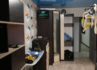 Продаю 2-ком. квартиру, 44 м2, Соликамск, улица Матросова, 69