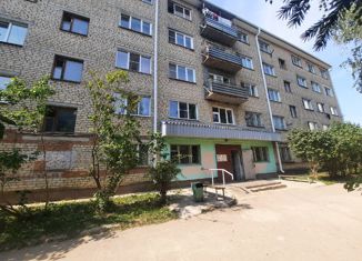 Продается комната, 80 м2, Балабаново, улица Гагарина, 15