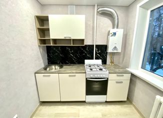 Продам 2-ком. квартиру, 47.7 м2, Липецк, Студёновская улица, 20, район Ниженка