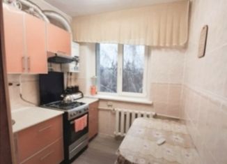 Сдача в аренду двухкомнатной квартиры, 45 м2, Альметьевск, улица Гафиатуллина, 14