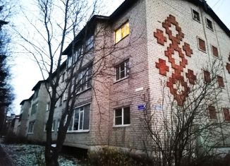 Продам 2-ком. квартиру, 50.6 м2, Кириллов, Пролетарская улица, 7