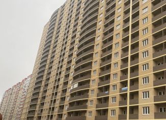 Продаю двухкомнатную квартиру, 50 м2, Краснодар, улица Петра Метальникова, 38, микрорайон имени Евгении Жигуленко