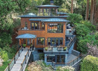 Дом на продажу, 650 м2, посёлок городского типа Красная Поляна, Заповедная улица