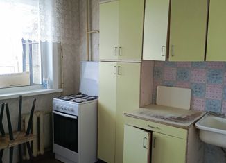 Продается трехкомнатная квартира, 55.6 м2, Свердловская область, улица Строителей, 42А