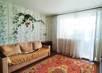 Продается 3-комнатная квартира, 54 м2, Камышин, улица Королева, 14