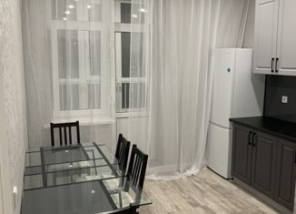 Продается 1-комнатная квартира, 37.3 м2, Краснодарский край, улица Григория Булгакова, 6
