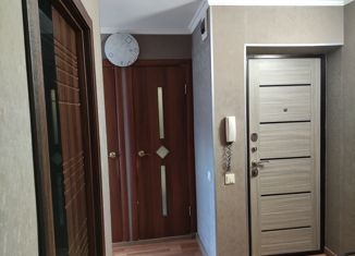 Продам 1-комнатную квартиру, 30 м2, посёлок городского типа Петра Дубрава, Южная улица, 7