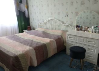 Продаю 4-ком. квартиру, 81 м2, Еврейская АО, проспект 60-летия СССР, 11