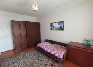 Сдаю трехкомнатную квартиру, 64 м2, поселок городского типа Маслова Пристань, улица Шумилова, 23