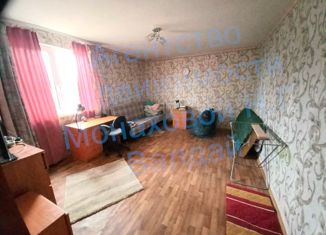 Продам 2-комнатную квартиру, 49 м2, Валдай, улица Энергетиков, 2