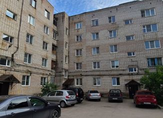 Продам 2-комнатную квартиру, 51 м2, поселок городского типа Панковка, Индустриальная улица, 6к1