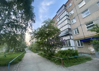 Продается 2-комнатная квартира, 50 м2, Челябинская область, улица 9 Января, 8А