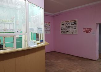 Продается комната, 14 м2, Азнакаево, улица Султангалиева, 25