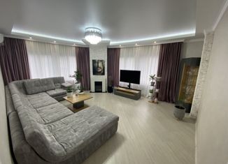 Продам трехкомнатную квартиру, 95 м2, село Мысхако, Любимый переулок, 3