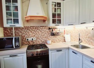 Продаю трехкомнатную квартиру, 60 м2, Конаково, улица Энергетиков, 6