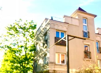 Продажа 4-комнатной квартиры, 136 м2, Санкт-Петербург, Эстонская улица, 23, Приморский район