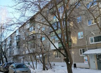 Сдам в аренду двухкомнатную квартиру, 44 м2, Свердловская область, Симферопольская улица, 33