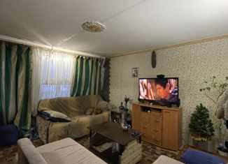 Продается 3-ком. квартира, 61.7 м2, Санкт-Петербург, проспект Художников, 7к2, метро Озерки