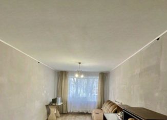 Продаю двухкомнатную квартиру, 42.2 м2, посёлок городского типа Красногорский, улица Некрасова, 2