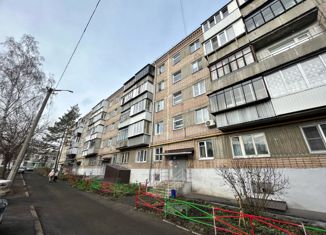 Продам 2-комнатную квартиру, 44.8 м2, Копейск, улица Макаренко, 5