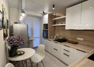 Продается 2-ком. квартира, 45 м2, Великий Новгород, Псковская улица, 42