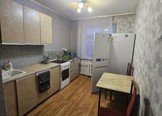 Продается 2-комнатная квартира, 46.7 м2, Петропавловск-Камчатский, улица Академика Курчатова, 1