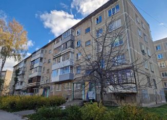 Продажа 3-комнатной квартиры, 60.9 м2, Пермь, улица Космонавта Леонова, 40, Индустриальный район