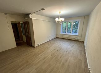 Продается 1-комнатная квартира, 47.8 м2, Москва, улица Верхние Поля, 27с2, метро Братиславская