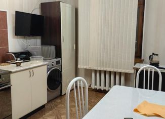 Сдаю в аренду двухкомнатную квартиру, 60 м2, Норильск, улица Павлова, 3